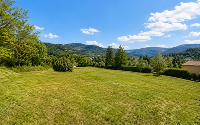 Terrain à Mercuer